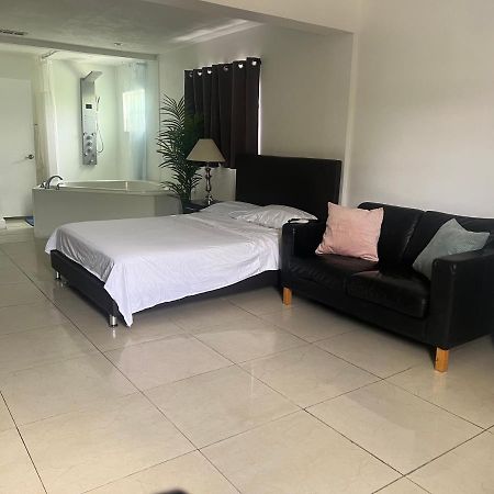 فيلا Miami Haven By Airport المظهر الخارجي الصورة
