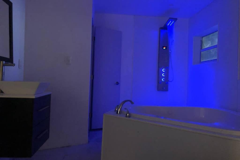 فيلا Miami Haven By Airport المظهر الخارجي الصورة