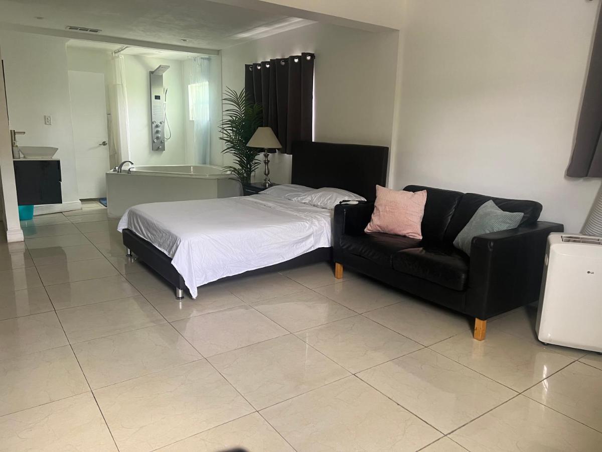 فيلا Miami Haven By Airport المظهر الخارجي الصورة